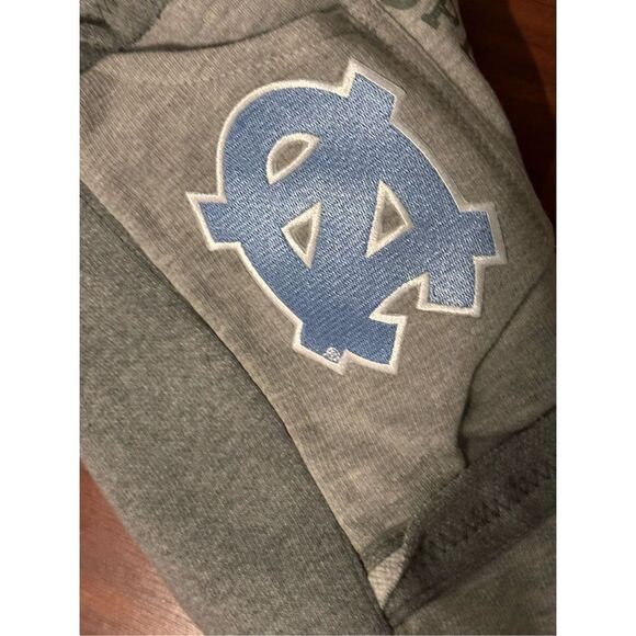 Beautiful women Hoodie Purse gray and blue North Carolina Tar Heels NCAA  Vintag - Picture 7 of 9